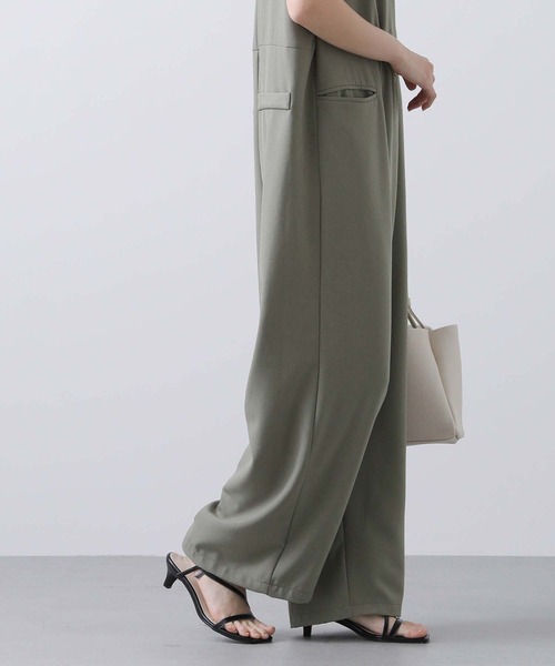 Gready Brilliant（グレディブリリアン）の「Vネックサロペット