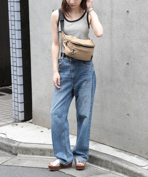 FORECAST(フォーキャスト)の「撥水加工で雨の日も安心【FORECAST】防水コーティング 2WAYウエストバッグ ボディバッグ ワンショルダー ウォータープルーフ 軽量 ミニマリスト 旅行 アウトドア ライブ フェス サブバッグ ミリタリー ユニセックス 9144(ボディバッグ/ウエストポーチ・メンズ・ブラック/オリーブ/ベージュ・FREE)」の19枚目の写真