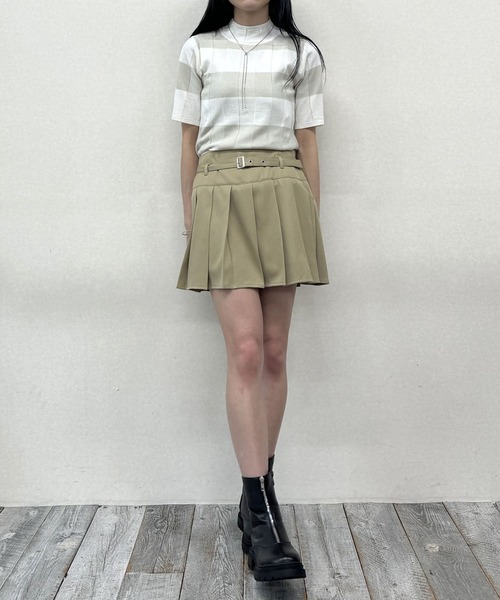 NICOLE CLUB(ニコル クラブ)の「【WEB限定】プリーツミニスカンツ(スカート・レディース・ブラック/ベージュ・MEDIUM)」の16枚目の写真