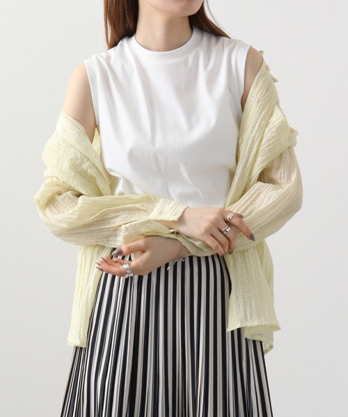 Anna Nicola(アンナニコラ)の「Anna Nicola バックテレコ切替えタンクトップ(タンクトップ・レディース・ベージュ/オフホワイト/グレー/グレー系/ブラック・38)」の2枚目の写真