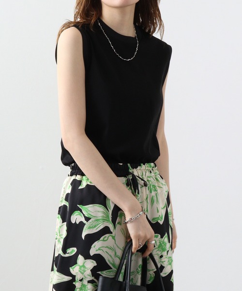 Anna Nicola(アンナニコラ)の「Anna Nicola バックテレコ切替えタンクトップ(タンクトップ・レディース・ベージュ/オフホワイト/グレー/グレー系/ブラック・38)」の19枚目の写真
