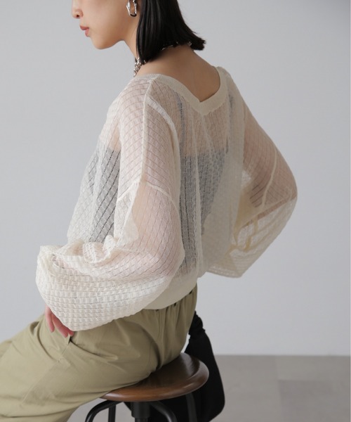 FREE'S MART（フリーズマート）の「前後2WAYシアーチェックボリュームスリーブカーディガン（カーディガン/ボレロ・レディース・ブラック/ホワイト/グリーン・FREE）」の6枚目の写真