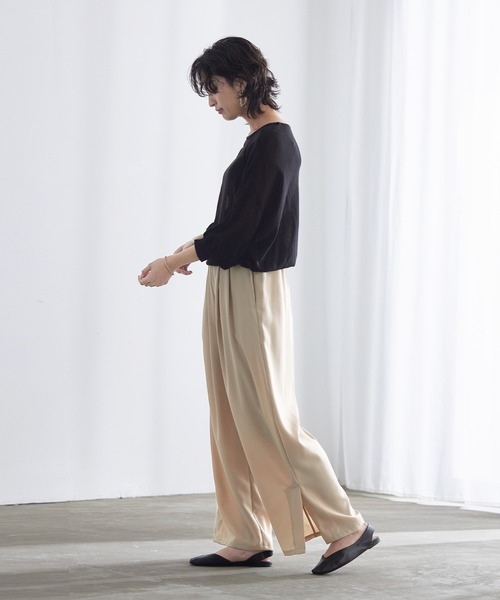itto...(イット)の「リネンライク裾スリットワイドパンツ(スラックス・レディース・ベージュ/カーキ/イエロー・M/L)」の4枚目の写真