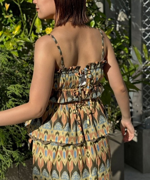 CIAOPANIC（チャオパニック）の「INDIAプリントリバーシブルシャーリングビスチェ（キャミソール・レディース・ブラウン/パープル・FREE）」の4枚目の写真