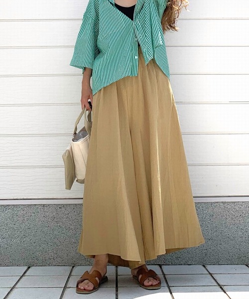 Q(キュー)の「フレアワイドパンツ(その他パンツ・レディース・ベージュ/マスタード/ブラック・MEDIUM)」の6枚目の写真