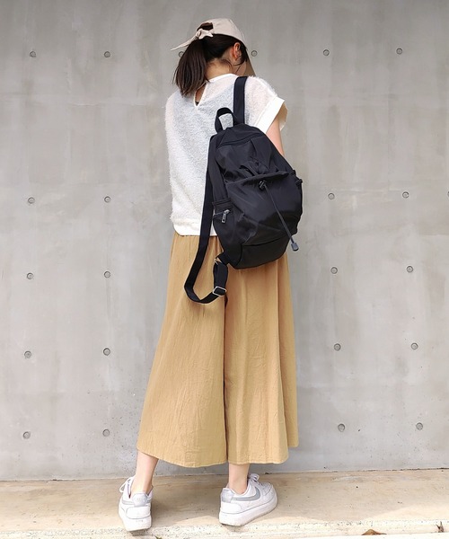 Q(キュー)の「フレアワイドパンツ(その他パンツ・レディース・ベージュ/マスタード/ブラック・MEDIUM)」の12枚目の写真