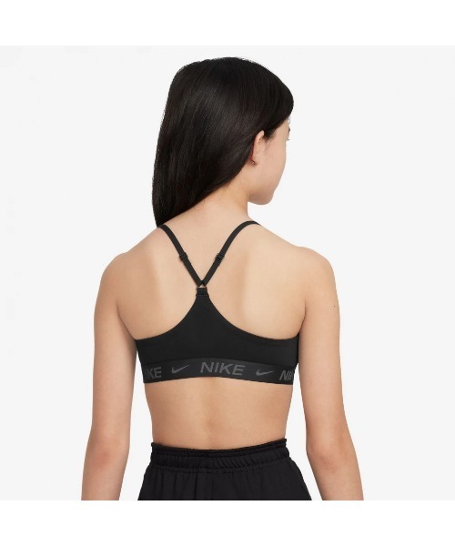 NIKE（ナイキ）の「《NIKEアパレル》YTH ガールズ DF インディ ブラ（スポーツブラ・キッズ・ブラック/ホワイト・130/140/150/160）」の5枚目の写真