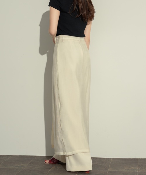 NEUNA（ヌナ）の「レイヤードシアーラップスカート（スカート・レディース・アイボリー/チャコールグレー/ブラック・FREE/SMALL）」の13枚目の写真