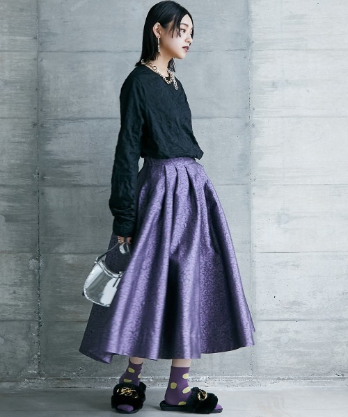 GEVS.(ジェイヴィス)の「 しわ加工クルーネックカットソープルオーバー <大きいサイズ有>GEVS.(Tシャツ/カットソー・レディース・カーキ/オフホワイト/ブラック・LL/L/M/5L/4L/3L)」の8枚目の写真