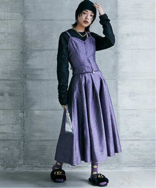 GEVS.(ジェイヴィス)の「 しわ加工クルーネックカットソープルオーバー <大きいサイズ有>GEVS.(Tシャツ/カットソー・レディース・カーキ/オフホワイト/ブラック・LL/L/M/5L/4L/3L)」の9枚目の写真