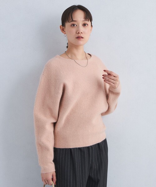 green label relaxing(グリーンレーベルリラクシング)の「FOXブレンド フォルム ドルマン プルオーバー ニット(ニット/セーター・レディース・オフホワイト/ライトグレー/イエロー/ネイビー/パープル/ライトピンク・FREE)」の8枚目の写真