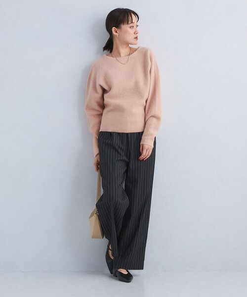 green label relaxing(グリーンレーベルリラクシング)の「FOXブレンド フォルム ドルマン プルオーバー ニット(ニット/セーター・レディース・オフホワイト/ライトグレー/イエロー/ネイビー/パープル/ライトピンク・FREE)」の10枚目の写真