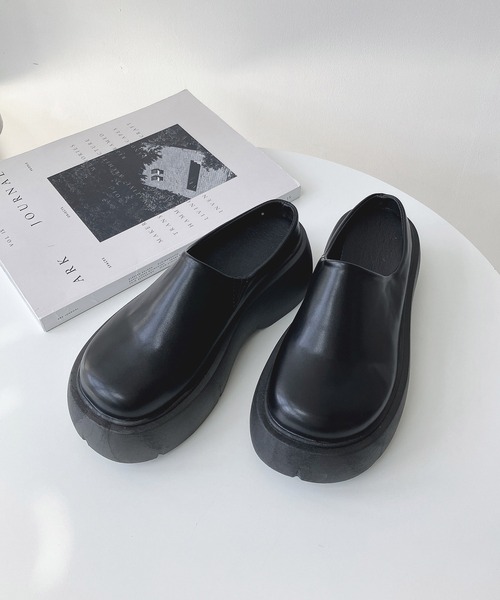 AS KNOW AS plus（アズノゥアズプラス）の「厚底バックオープンサボ（サンダル・レディース・ブラック/ブラウン・M/L）」の5枚目の写真