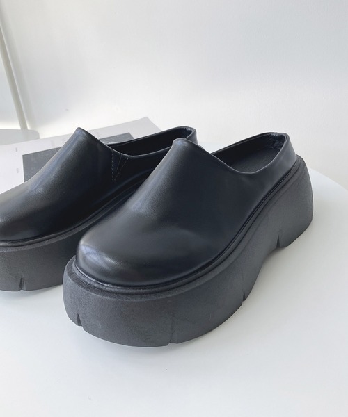 AS KNOW AS plus（アズノゥアズプラス）の「厚底バックオープンサボ（サンダル・レディース・ブラック/ブラウン・M/L）」の7枚目の写真