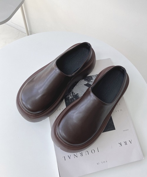 AS KNOW AS plus（アズノゥアズプラス）の「厚底バックオープンサボ（サンダル・レディース・ブラック/ブラウン・M/L）」の9枚目の写真