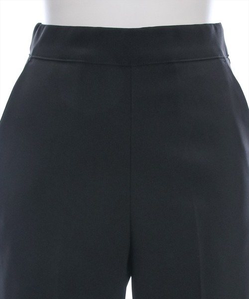 clear（クリア）の「ストレッチセミフレアパンツ [美脚シルエット スタイルアップ 脚長 オフィスカジュアルにも]≪2024AW新作≫（スラックス・レディース・ブラック/アイボリー・M/S）」の5枚目の写真