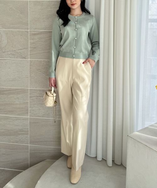 clear（クリア）の「ストレッチセミフレアパンツ [美脚シルエット スタイルアップ 脚長 オフィスカジュアルにも]≪2024AW新作≫（スラックス・レディース・ブラック/アイボリー・M/S）」の16枚目の写真