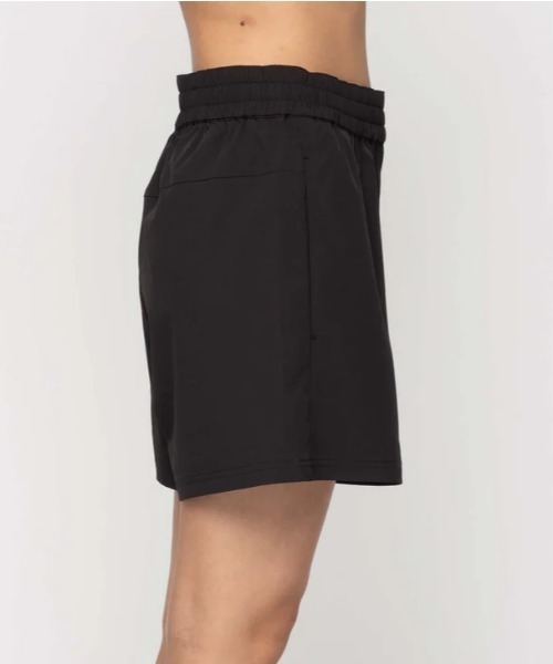 ROXY(ロキシー)の「MY 1ST ROXY SHORTS/ロキシーストレッチウエストゴム水陸両用ショーツ(その他パンツ・レディース・ブラック/コーラル/カーキ・LARGE/MEDIUM/SMALL)」の8枚目の写真