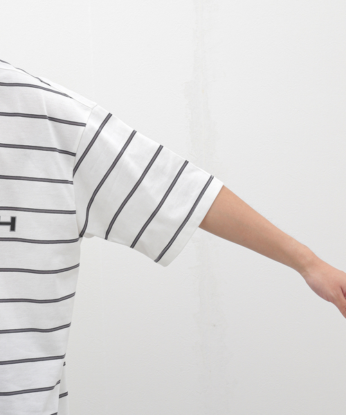 TIGHTBOOTH PRODUCTION(タイトブースプロダクション)の「TIGHTBOOTH / タイトブース LOGO BOADER T-SH(Tシャツ/カットソー・メンズ・ブラック/ホワイト・MEDIUM/LARGE)」の14枚目の写真