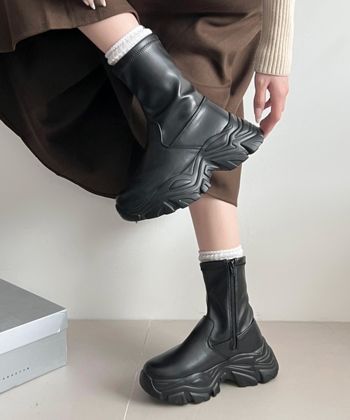Shoes in Closet（シューズインクローゼット）の「厚底 スニーカーソール ストレッチ ブーツ 2456（ブーツ・レディース・ダークブラウン/ブラック・S/M/L/LL）」の10枚目の写真