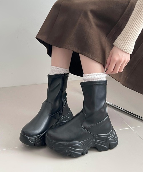 Shoes in Closet（シューズインクローゼット）の「厚底 スニーカーソール ストレッチ ブーツ 2456（ブーツ・レディース・ダークブラウン/ブラック・S/M/L/LL）」の12枚目の写真