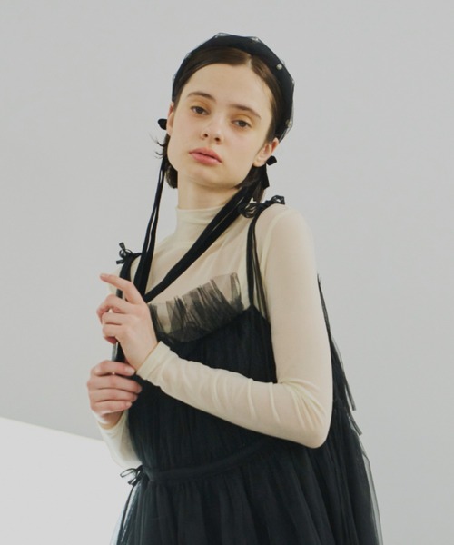 【美品】PERNA パール付きベロアカチューシャ ブラック PERNA（ペルナ）の「パール付きベロアカチューシャ