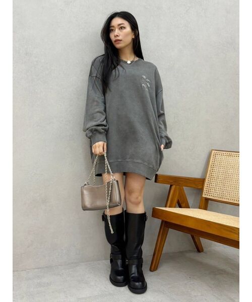 EVRIS（エヴリス）の「Eロゴピグメントオーバーサイズスウェット（スウェット・レディース・レッド/ネイビー/グレー・FREE）」の11枚目の写真