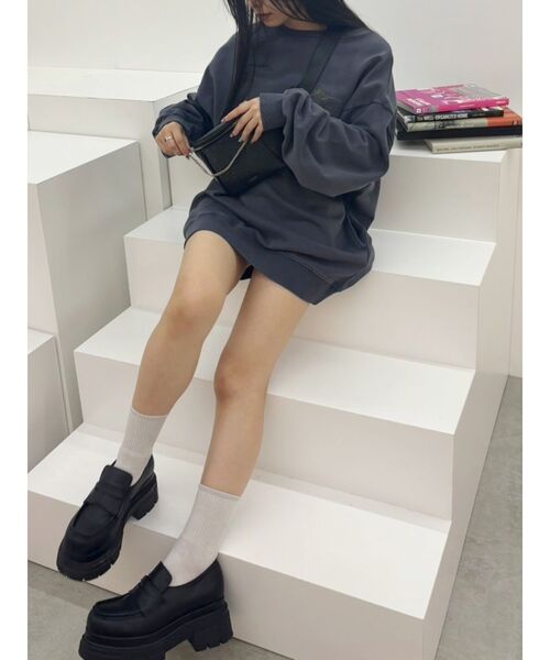 EVRIS（エヴリス）の「Eロゴピグメントオーバーサイズスウェット（スウェット・レディース・レッド/ネイビー/グレー・FREE）」の14枚目の写真