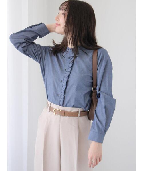 Te chichi TERRASSE（テチチテラス）の「バンドカラー前立てフリルブラウス（シャツ/ブラウス・レディース・オフホワイト/ネイビー/サックスブルー・F）」の3枚目の写真