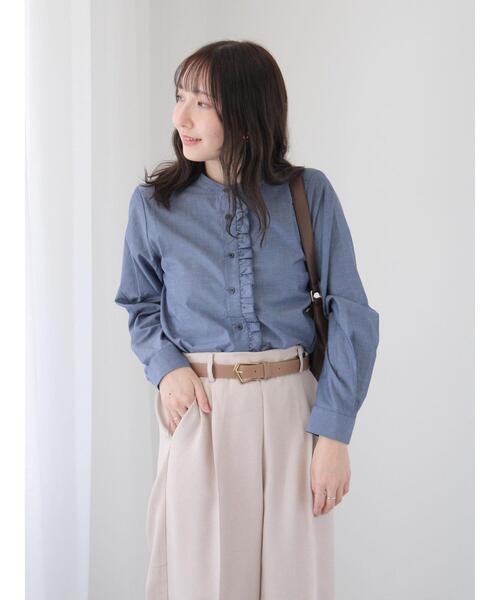 Te chichi TERRASSE（テチチテラス）の「バンドカラー前立てフリルブラウス（シャツ/ブラウス・レディース・オフホワイト/ネイビー/サックスブルー・F）」の6枚目の写真