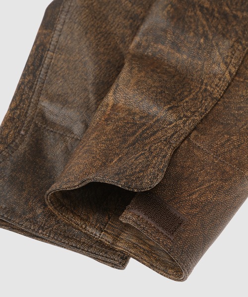 WhoWhat(フーワット)の「LETHER DETACHABLE POUCH PANTS(その他パンツ・メンズ・ブラウン・M)」の10枚目の写真