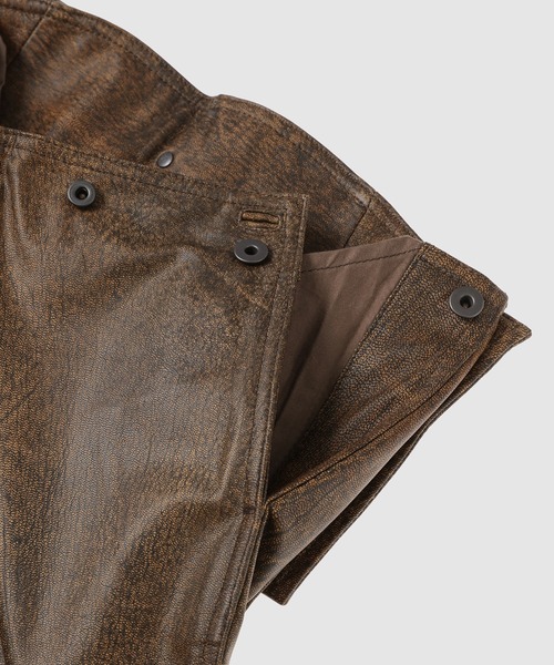 WhoWhat(フーワット)の「LETHER DETACHABLE POUCH PANTS(その他パンツ・メンズ・ブラウン・M)」の4枚目の写真