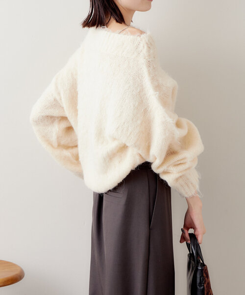 mystic（ミスティック）の「モヘアライクワイドネックニット（ニット/セーター・レディース・レッド/アイボリー/ネイビー・FREE）」の6枚目の写真