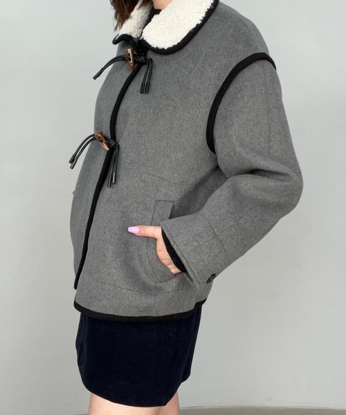 Fano Studios（ファノ ストゥディオズ）の「ウール混 ボアカラー パイピング ハーフコート FD24W283【Fano Studios】（その他アウター・レディース・グレー・S/M/L）」の17枚目の写真