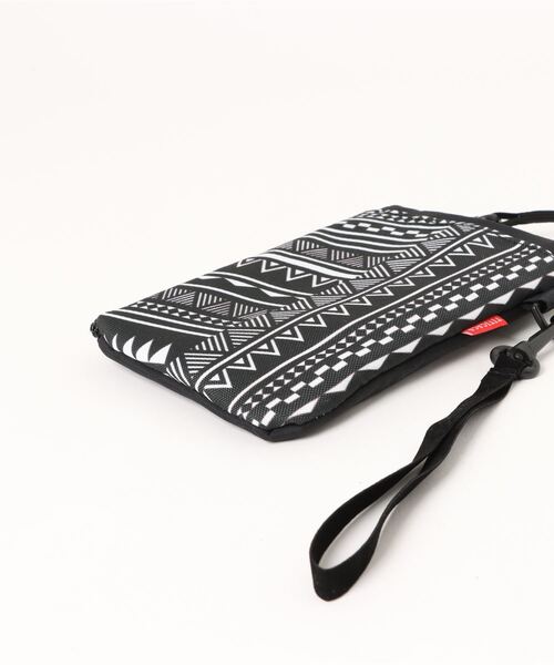 チチカカ(チチカカ)の「グラフィカルスマホショルダーポーチ(ショルダーバッグ・レディース・ベージュ/ピンク/ブラック・FREE)」の6枚目の写真