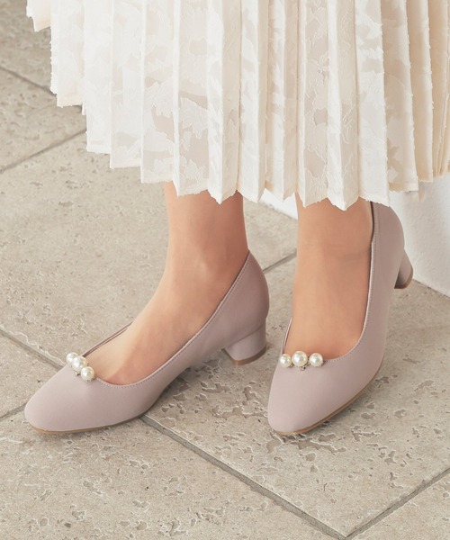 GLACIER lusso（グラシアルッソ）の「パール付パンプス（パンプス・レディース・グレイッシュベージュ/ブラック・23.0/23.5/24.0/24.5/22.5）」の7枚目の写真