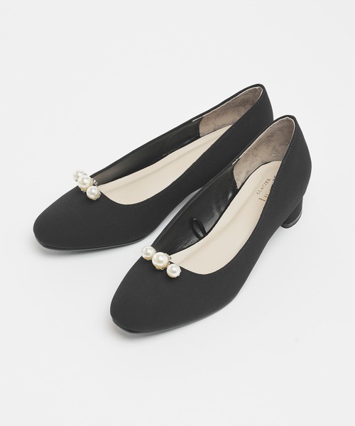 GLACIER lusso（グラシアルッソ）の「パール付パンプス（パンプス・レディース・グレイッシュベージュ/ブラック・23.0/23.5/24.0/24.5/22.5）」の11枚目の写真