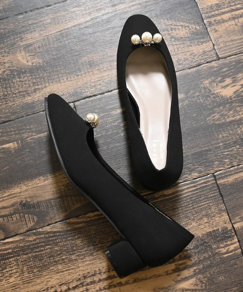 GLACIER lusso（グラシアルッソ）の「パール付パンプス（パンプス・レディース・グレイッシュベージュ/ブラック・23.0/23.5/24.0/24.5/22.5）」の18枚目の写真