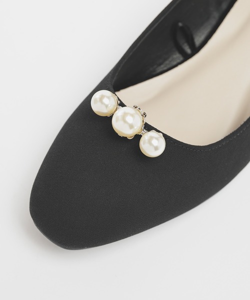 GLACIER lusso（グラシアルッソ）の「パール付パンプス（パンプス・レディース・グレイッシュベージュ/ブラック・23.0/23.5/24.0/24.5/22.5）」の22枚目の写真