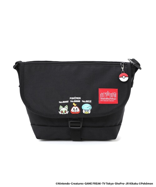 Manhattan Portage（マンハッタンポーテージ）の「Nylon Messenger Bag JR Flap Zipper Pocket Pokemon Paldea（メッセンジャーバッグ・メンズ・ブラック・SMALL）」の9枚目の写真