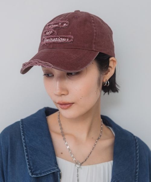 JEANASIS（ジーナシス）の「クラッシュロゴキャップ/320126（キャップ・レディース・ベージュ系その他/レッド系その他/ブラック系その他・FREE）」の3枚目の写真