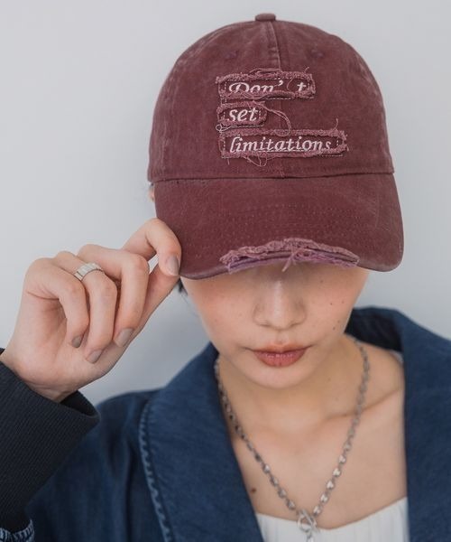 JEANASIS（ジーナシス）の「クラッシュロゴキャップ/320126（キャップ・レディース・ベージュ系その他/レッド系その他/ブラック系その他・FREE）」の9枚目の写真