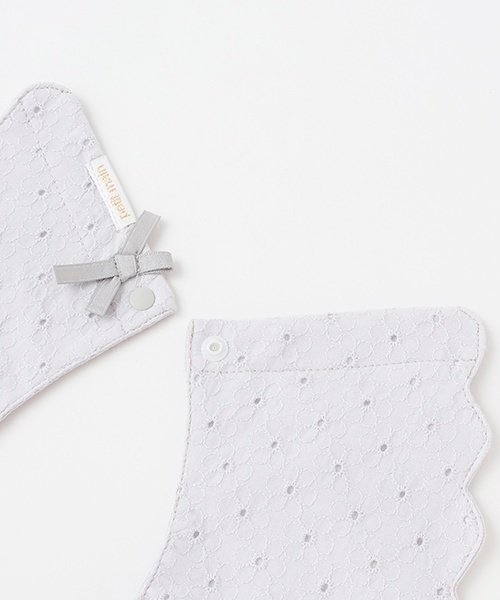 petit main（プティマイン）の「【防水】スカラップスタイ（スタイ/よだれかけ・キッズ・ブルーグレー/アイボリー/ライトピンク・F）」の7枚目の写真