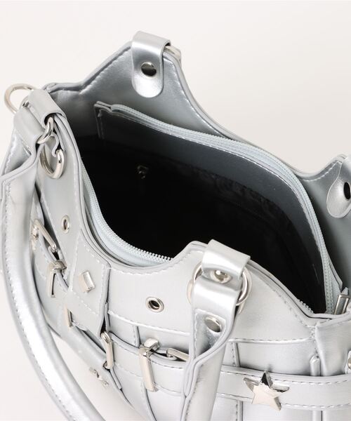 VIBGYOR（ヴィブジョー）の「【LAMPOON】2WAY痛バッグ（ショルダーバッグ・レディース・ブラック/シルバー・FREE）」の19枚目の写真