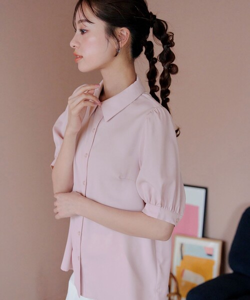 Tiaclasse(ティアクラッセ)の「【大きいサイズ】パフスリーブシャツブラウス(シャツ/ブラウス・レディース・サックスブルー/ブラック/ラベンダー/オフホワイト/グレイッシュベージュ/ブラック系その他・XXL/XL)」の6枚目の写真