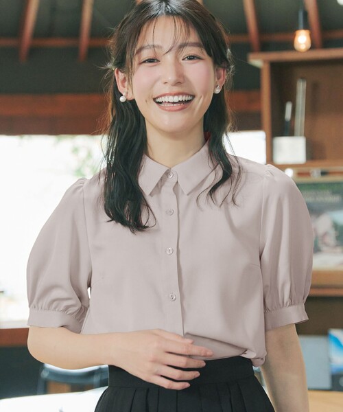 Tiaclasse(ティアクラッセ)の「【大きいサイズ】パフスリーブシャツブラウス(シャツ/ブラウス・レディース・サックスブルー/ブラック/ラベンダー/オフホワイト/グレイッシュベージュ/ブラック系その他・XXL/XL)」の4枚目の写真