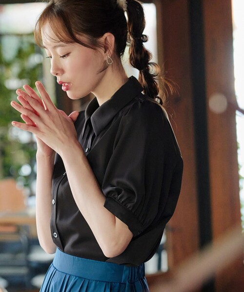 Tiaclasse(ティアクラッセ)の「【大きいサイズ】パフスリーブシャツブラウス(シャツ/ブラウス・レディース・サックスブルー/ブラック/ラベンダー/オフホワイト/グレイッシュベージュ/ブラック系その他・XXL/XL)」の11枚目の写真