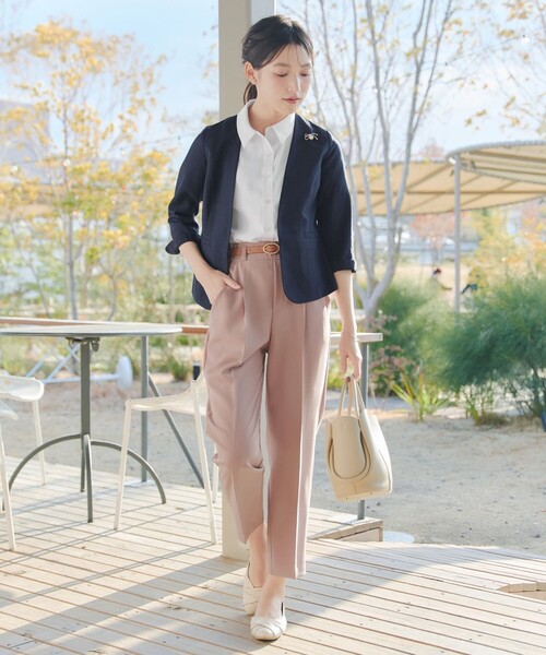 Tiaclasse(ティアクラッセ)の「【大きいサイズ】パフスリーブシャツブラウス(シャツ/ブラウス・レディース・サックスブルー/ブラック/ラベンダー/オフホワイト/グレイッシュベージュ/ブラック系その他・XXL/XL)」の18枚目の写真