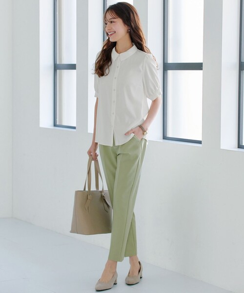 Tiaclasse(ティアクラッセ)の「【大きいサイズ】パフスリーブシャツブラウス(シャツ/ブラウス・レディース・サックスブルー/ブラック/ラベンダー/オフホワイト/グレイッシュベージュ/ブラック系その他・XXL/XL)」の20枚目の写真