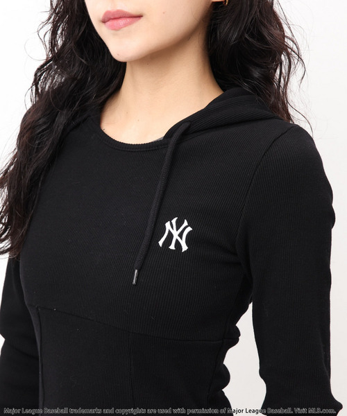 BACK TO THE FIELD(バック トゥー ザ フィールド)の「【MLB】刺しゅうロゴタイトリブフーディミニワンピース(ワンピース・レディース・ブラウン/ブラック/グレー・FREE)」の5枚目の写真